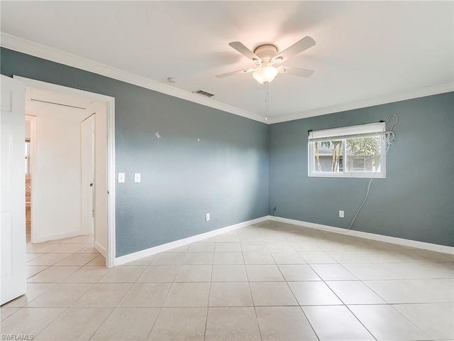 5207 Willow CT, Cape Coral, FL 33904