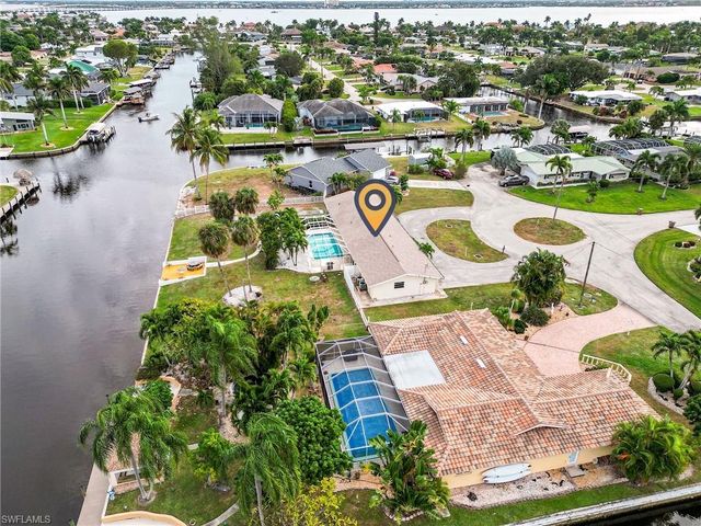 5207 Willow CT, Cape Coral, FL 33904