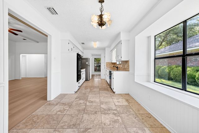 806 Lake Meadows Circle, Rockwall, TX 75087