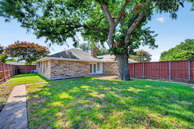 806 Lake Meadows Circle, Rockwall, TX 75087