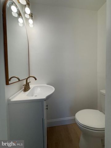 820 BEVERLY DR, Somerdale, NJ 08083