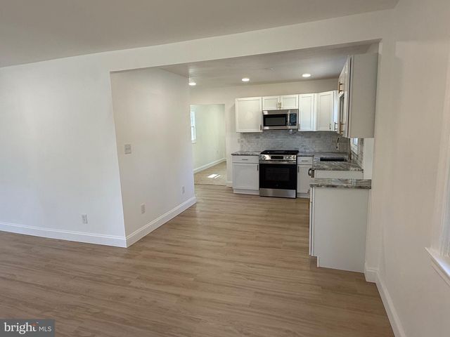 820 BEVERLY DR, Somerdale, NJ 08083