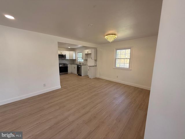 820 BEVERLY DR, Somerdale, NJ 08083