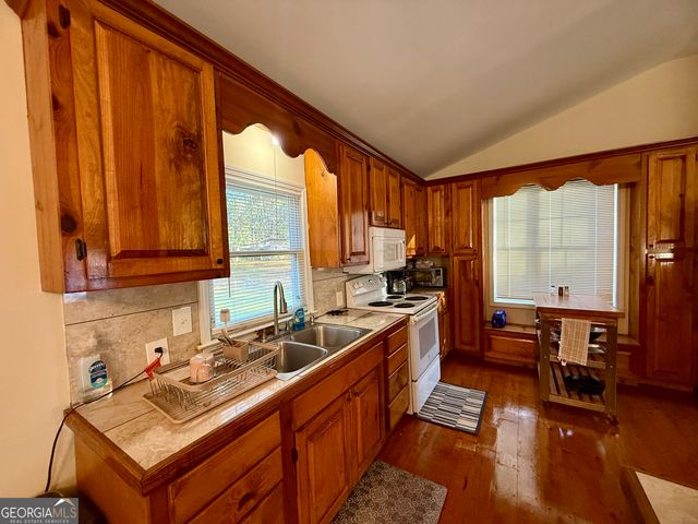 89 Springdale Road, Jackson, GA 30233