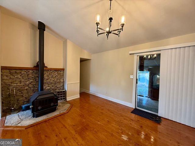 89 Springdale Road, Jackson, GA 30233