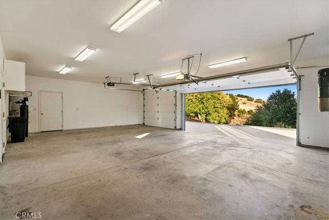 4242 Las Tablas Willow Creek Road, Paso Robles, CA 93446