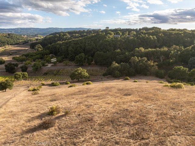 4242 Las Tablas Willow Creek Road, Paso Robles, CA 93446