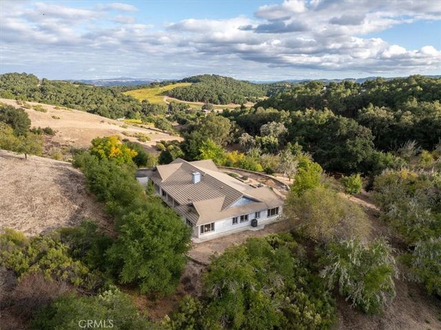 4242 Las Tablas Willow Creek Road, Paso Robles, CA 93446