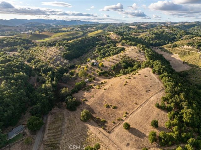 4242 Las Tablas Willow Creek Road, Paso Robles, CA 93446