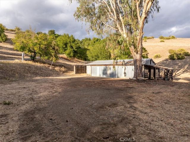 4242 Las Tablas Willow Creek Road, Paso Robles, CA 93446