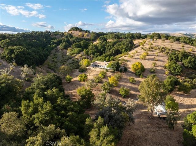 4242 Las Tablas Willow Creek Road, Paso Robles, CA 93446