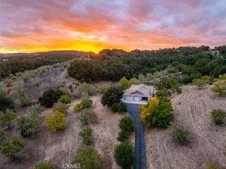 4242 Las Tablas Willow Creek Road, Paso Robles, CA 93446