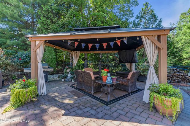 10 Yearling Place, Freehold, NJ 07728