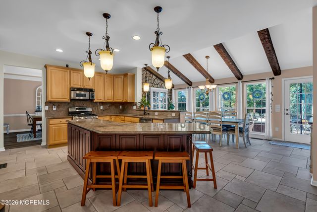 10 Yearling Place, Freehold, NJ 07728