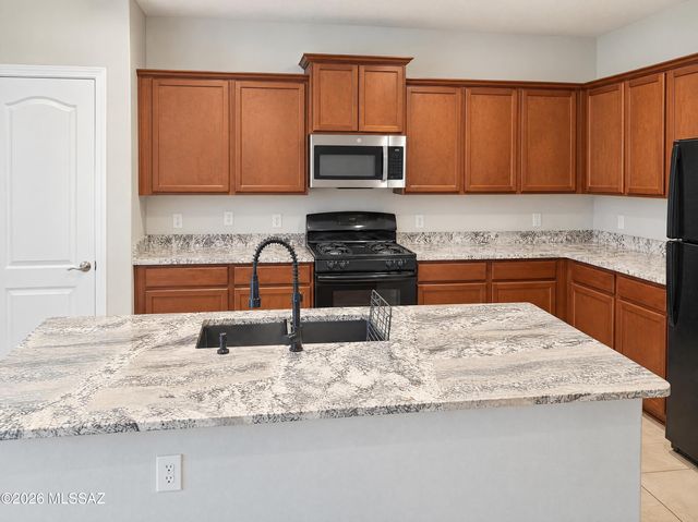 6701 S May Fly Drive, Tucson, AZ 85757