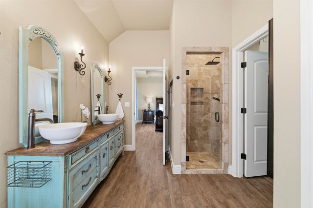 128 E Remuda Court, Fort Worth, TX 76108