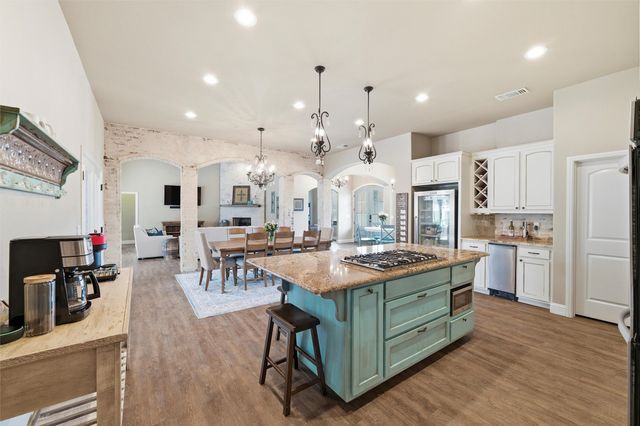 128 E Remuda Court, Fort Worth, TX 76108