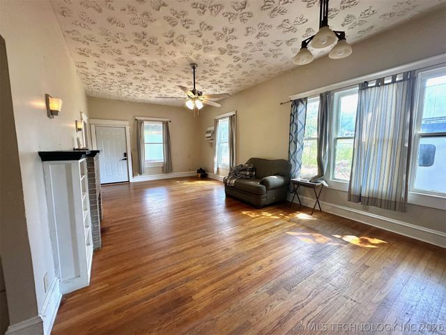 425 N 2nd Street, Mcalester, OK 74501