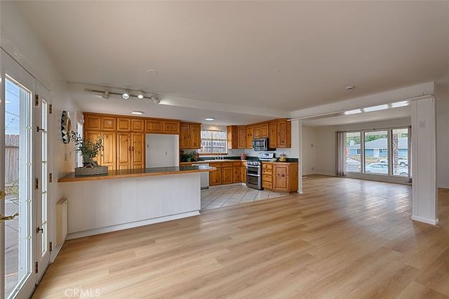 18712 Piper, Yorba Linda, CA 92886