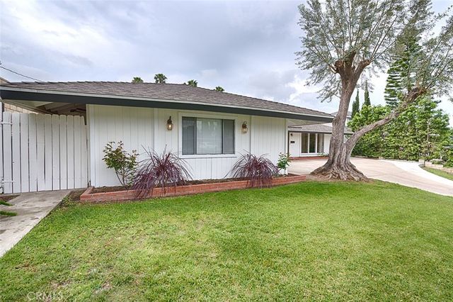 18712 Piper, Yorba Linda, CA 92886