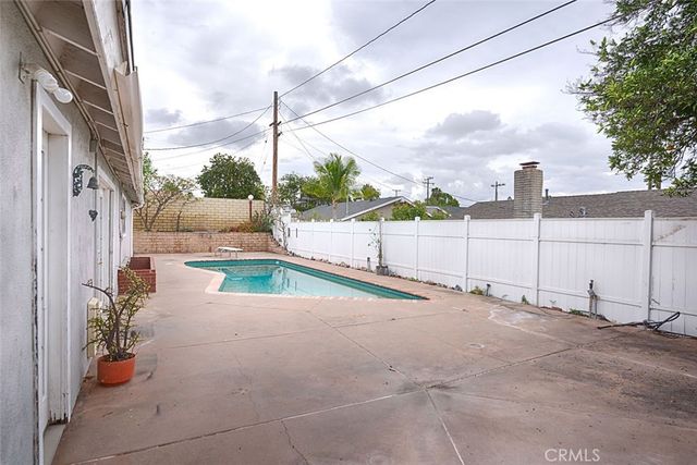 18712 Piper, Yorba Linda, CA 92886