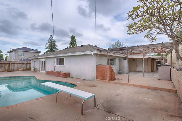 18712 Piper, Yorba Linda, CA 92886