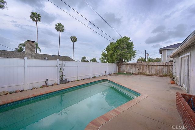 18712 Piper, Yorba Linda, CA 92886
