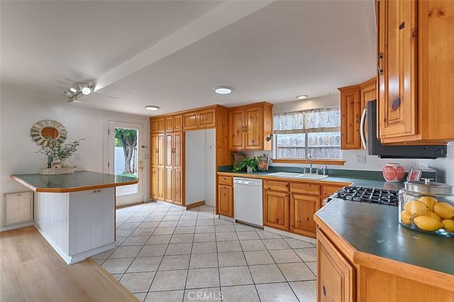 18712 Piper, Yorba Linda, CA 92886