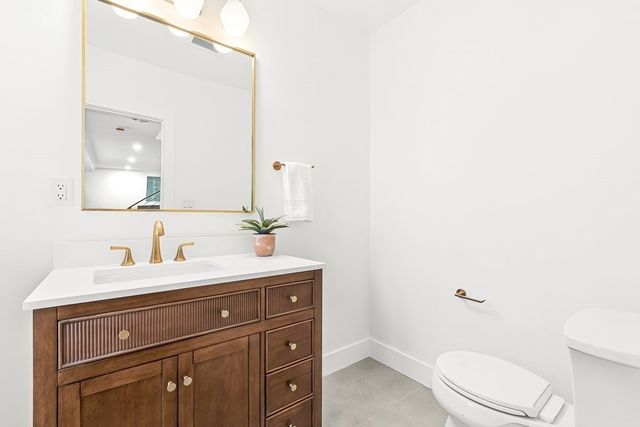 6 Intervale Rd, Wellesley, MA 02481