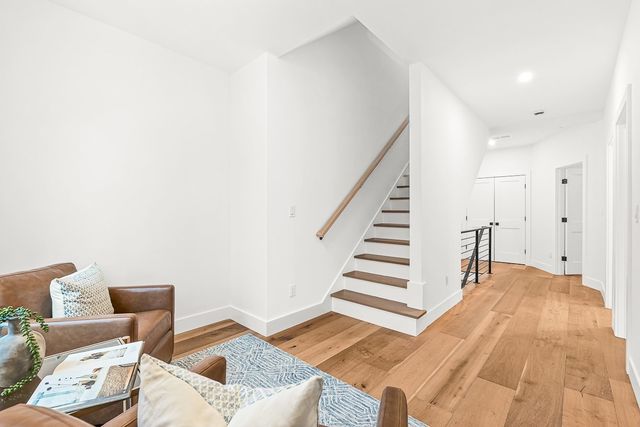 6 Intervale Rd, Wellesley, MA 02481