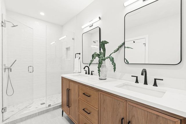 6 Intervale Rd, Wellesley, MA 02481