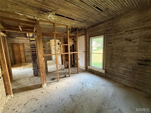 411 E Marvin, Fredericktown, MO 63645