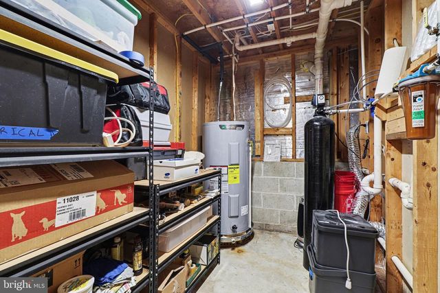 2156 MILLER RD, Hummelstown, PA 17036