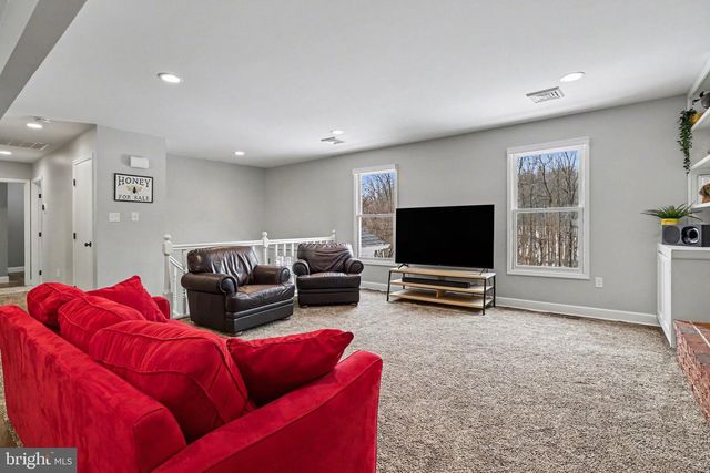 2156 MILLER RD, Hummelstown, PA 17036