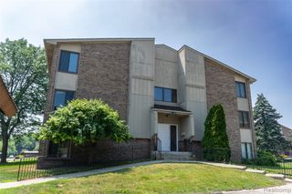 30515 W 14 Mile Road 37, Farmington, MI 48334