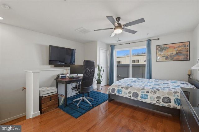 12183 WAVELAND ST, Fairfax, VA 22033