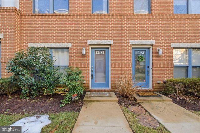 12183 WAVELAND ST, Fairfax, VA 22033