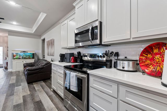 26543 S Sardis Road, Bauxite, AR 72011