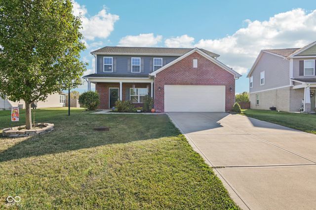 1749 N Creekwater Pass, Greenfield, IN 46140