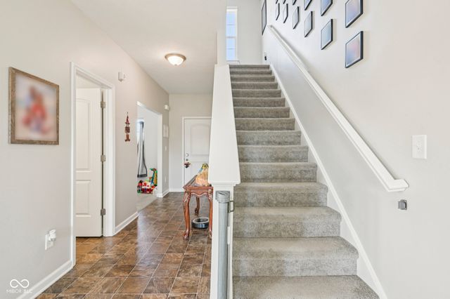 1749 N Creekwater Pass, Greenfield, IN 46140
