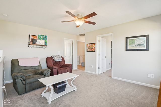 1749 N Creekwater Pass, Greenfield, IN 46140