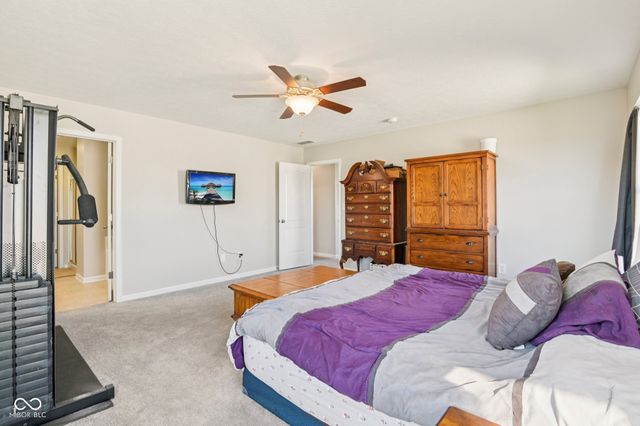 1749 N Creekwater Pass, Greenfield, IN 46140