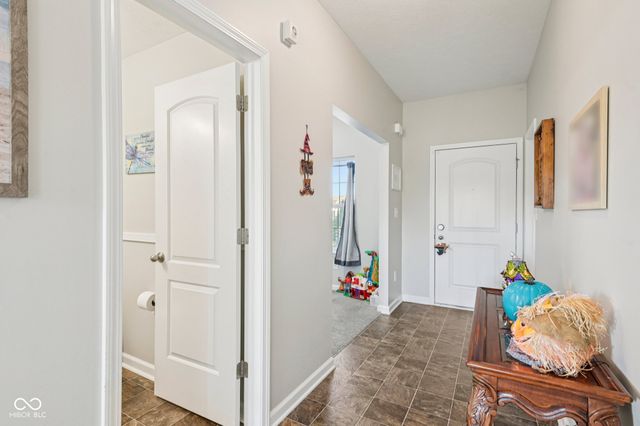 1749 N Creekwater Pass, Greenfield, IN 46140