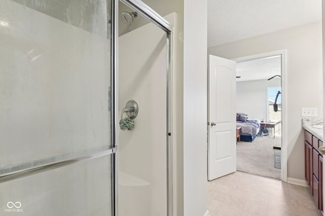 1749 N Creekwater Pass, Greenfield, IN 46140