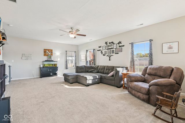 1749 N Creekwater Pass, Greenfield, IN 46140