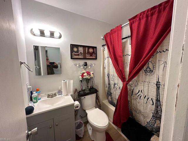 308 Elizabeth ST, Suffolk, VA 23434