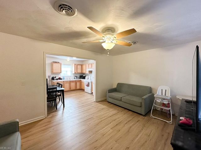 308 Elizabeth ST, Suffolk, VA 23434