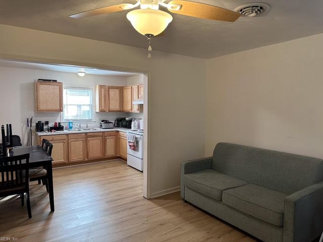 308 Elizabeth ST, Suffolk, VA 23434