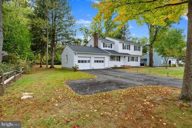 3 YORKTOWNE CT, West Windsor, NJ 08550