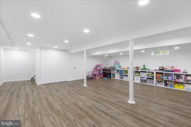 3 YORKTOWNE CT, West Windsor, NJ 08550